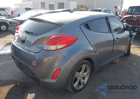 2015 Hyundai Veloster z USA, uszkodzony, nr VIN KMHTC6AD0FU243636